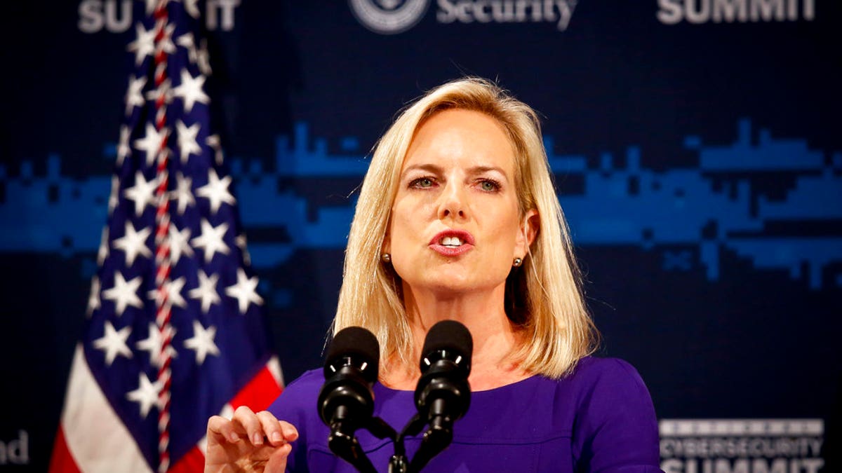 8284594d-Kirstjen Nielsen