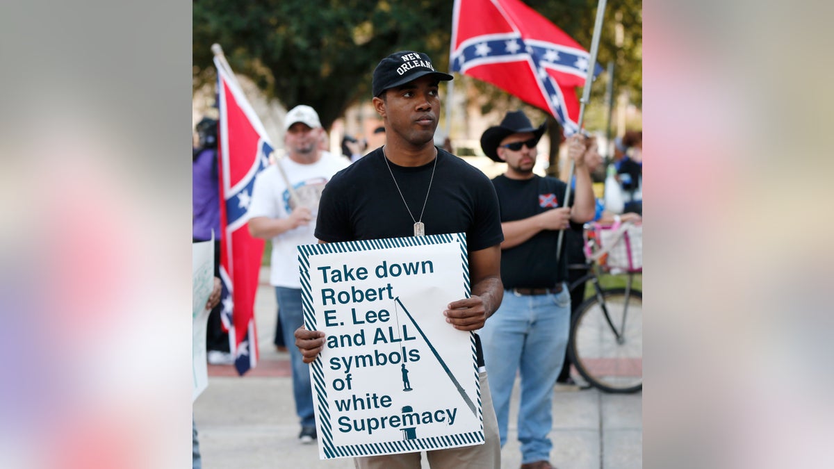 nola confederate protest 325