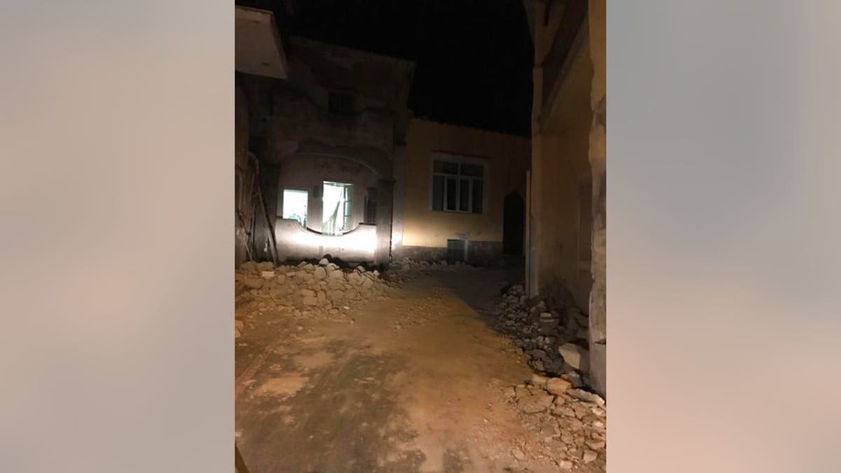 italy quake 821c