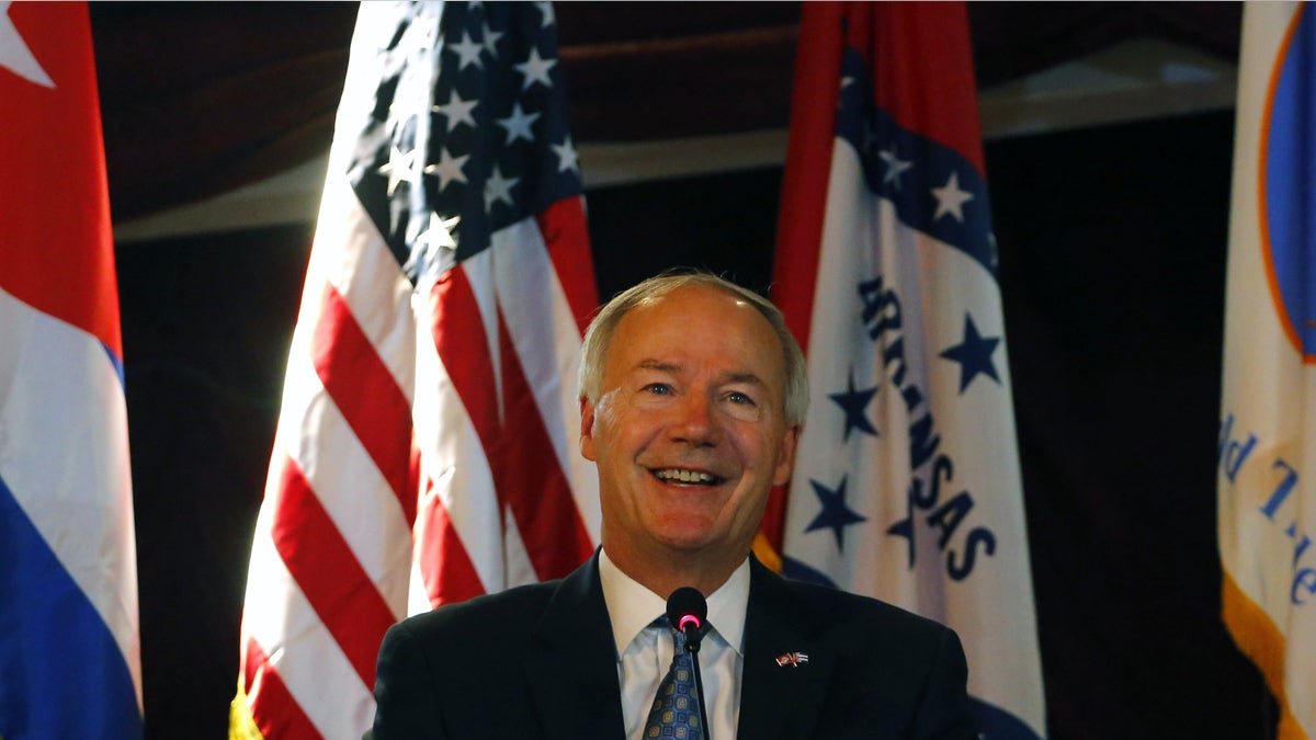 Gubernur Arkansas menginginkan negaranya di atas jalur perdagangan dengan Kuba setelah embargo memudahkan