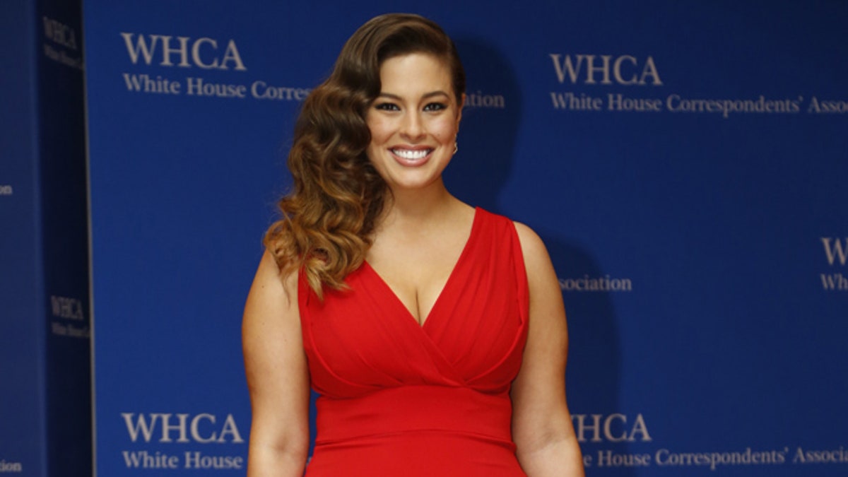 Ashley graham 2024 red dress