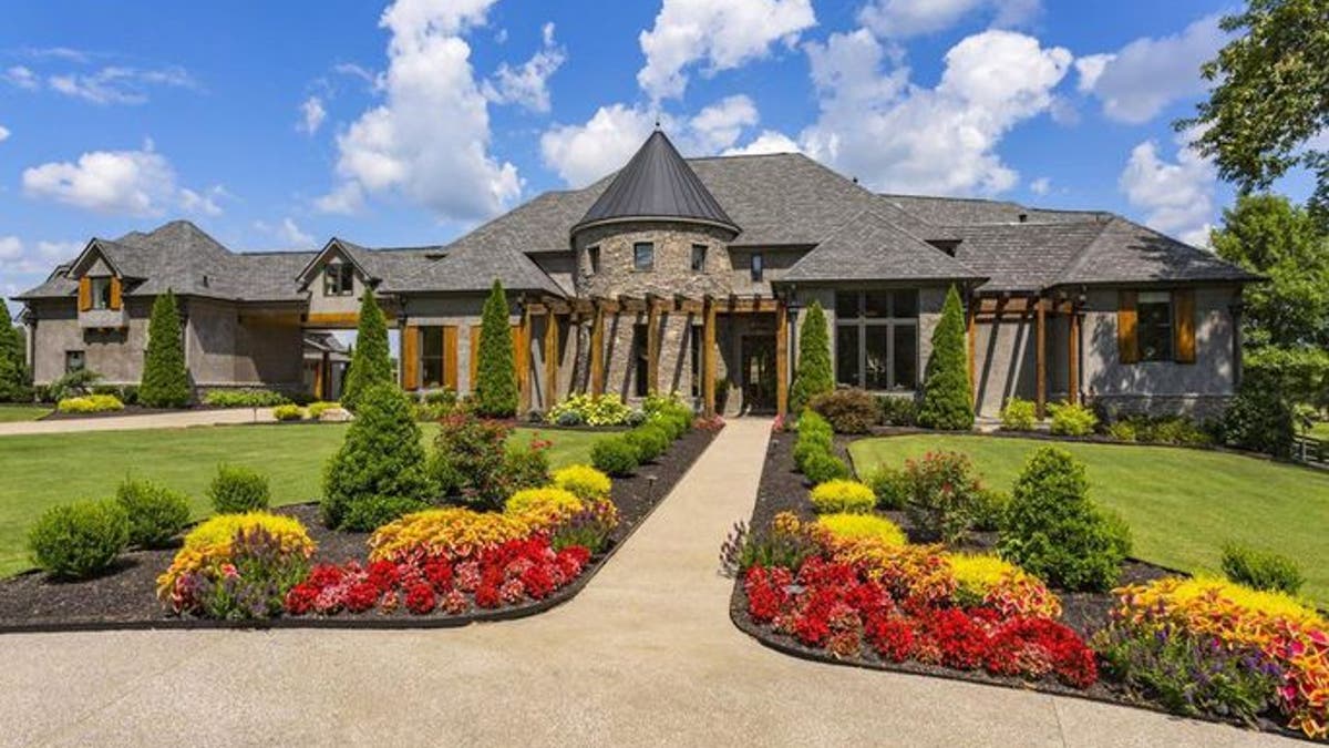 Jason Aldean house 4