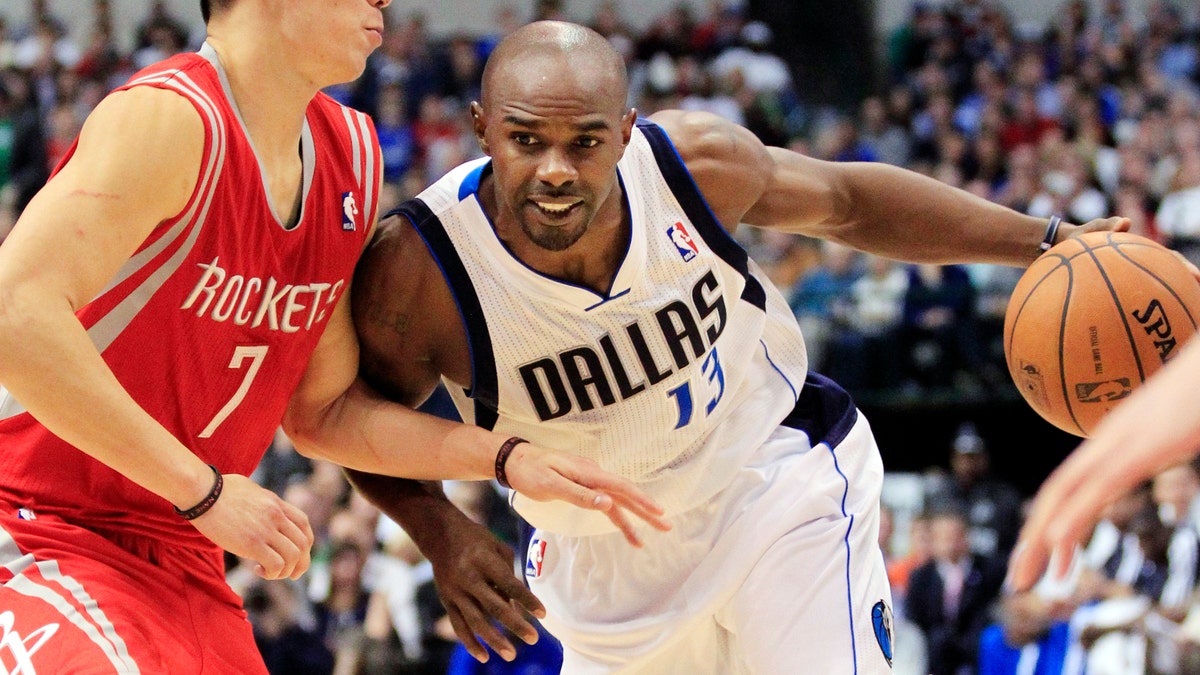 22e34789-Rockets Mavericks Basketball