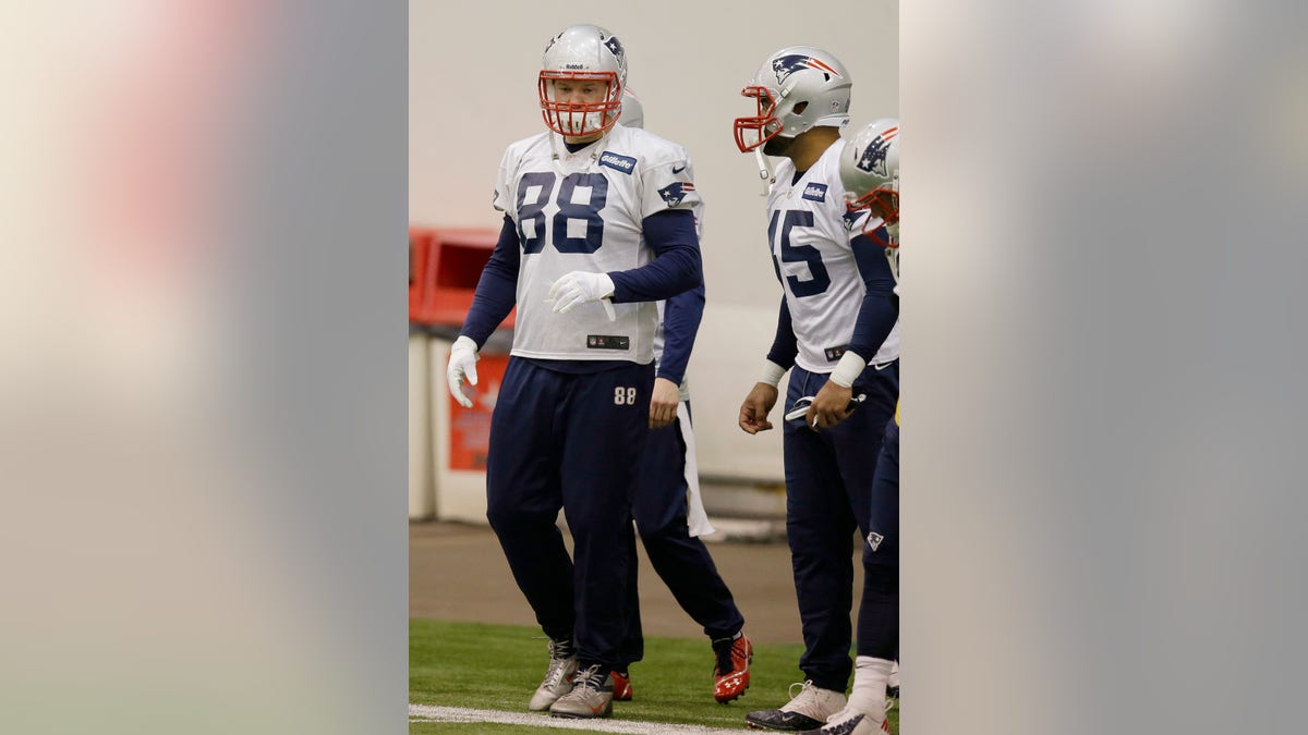 2c4e3e75-Patriots Football