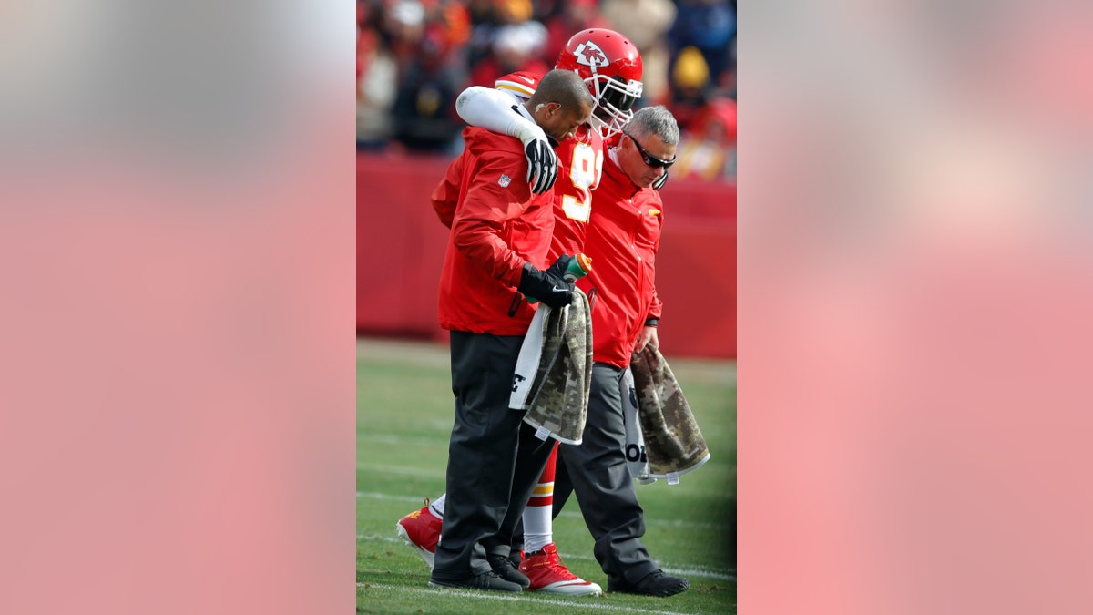 dab8461b-Chargers Chiefs Football