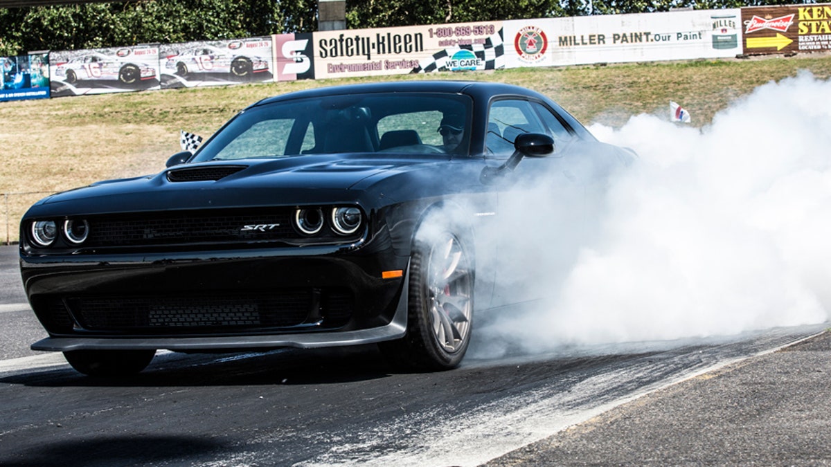 561e7890-2015 Dodge Challenger SRT Hellcat