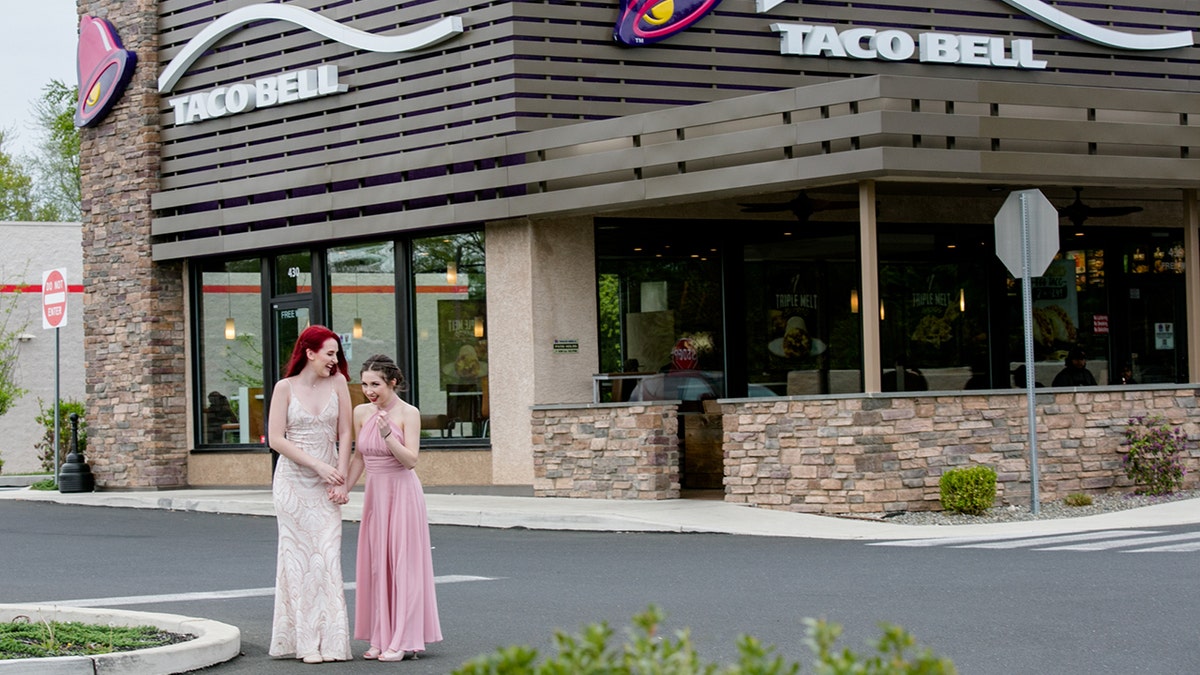 Taco bell prom Beck