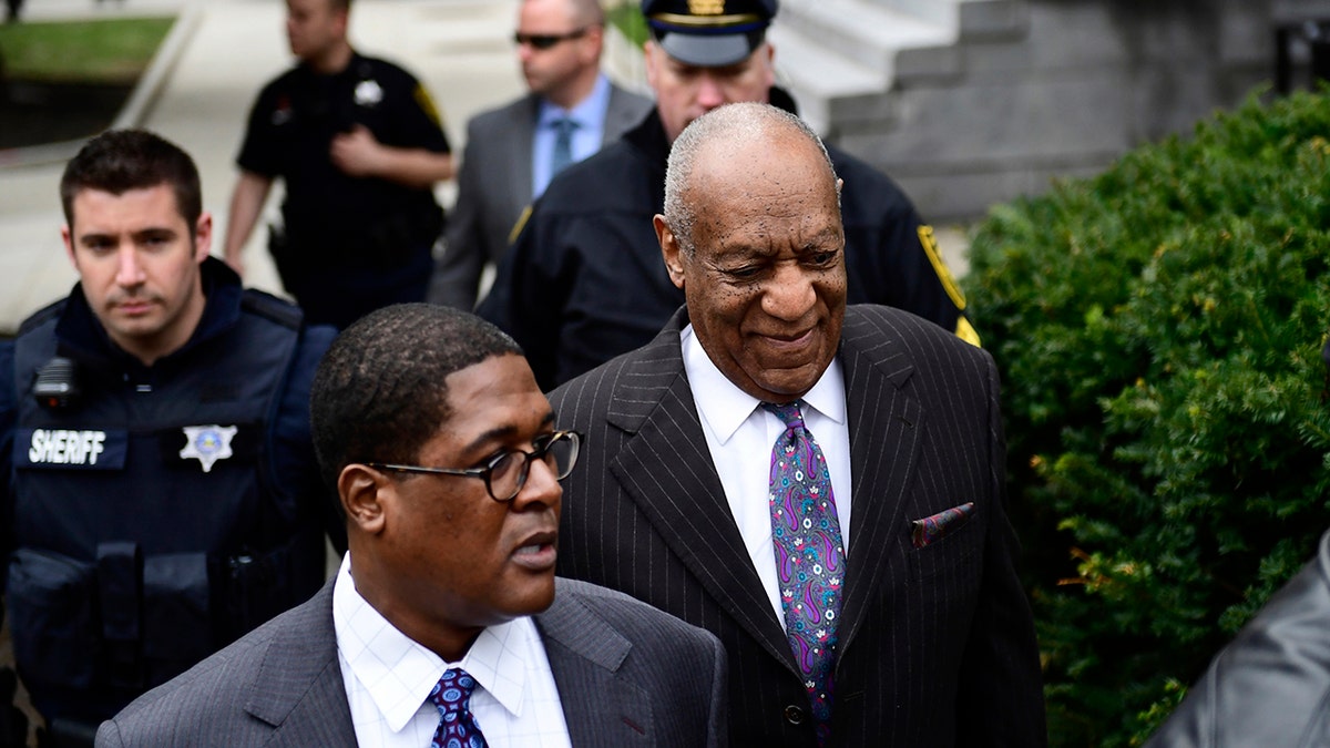 bill cosby arrival court ap