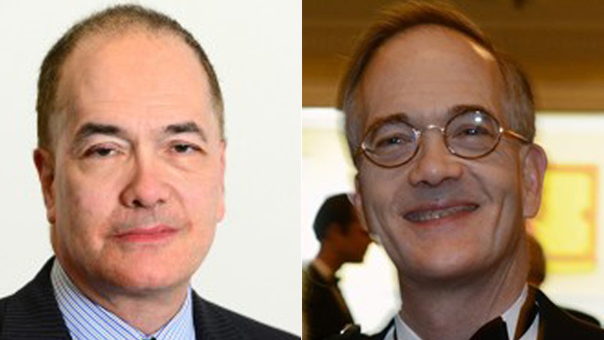 Saudara Allan Block, (kiri), dan John Block, (kanan), memiliki kerajaan media yang mencakup Toledo Blade, Pittsburgh Post-Gazette, dan beberapa stasiun televisi.