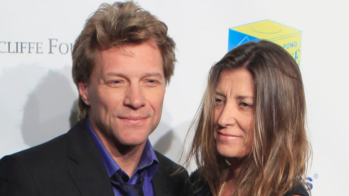 Jon Bon Jovi and wife Dorothea Hurley eloped in 1989.