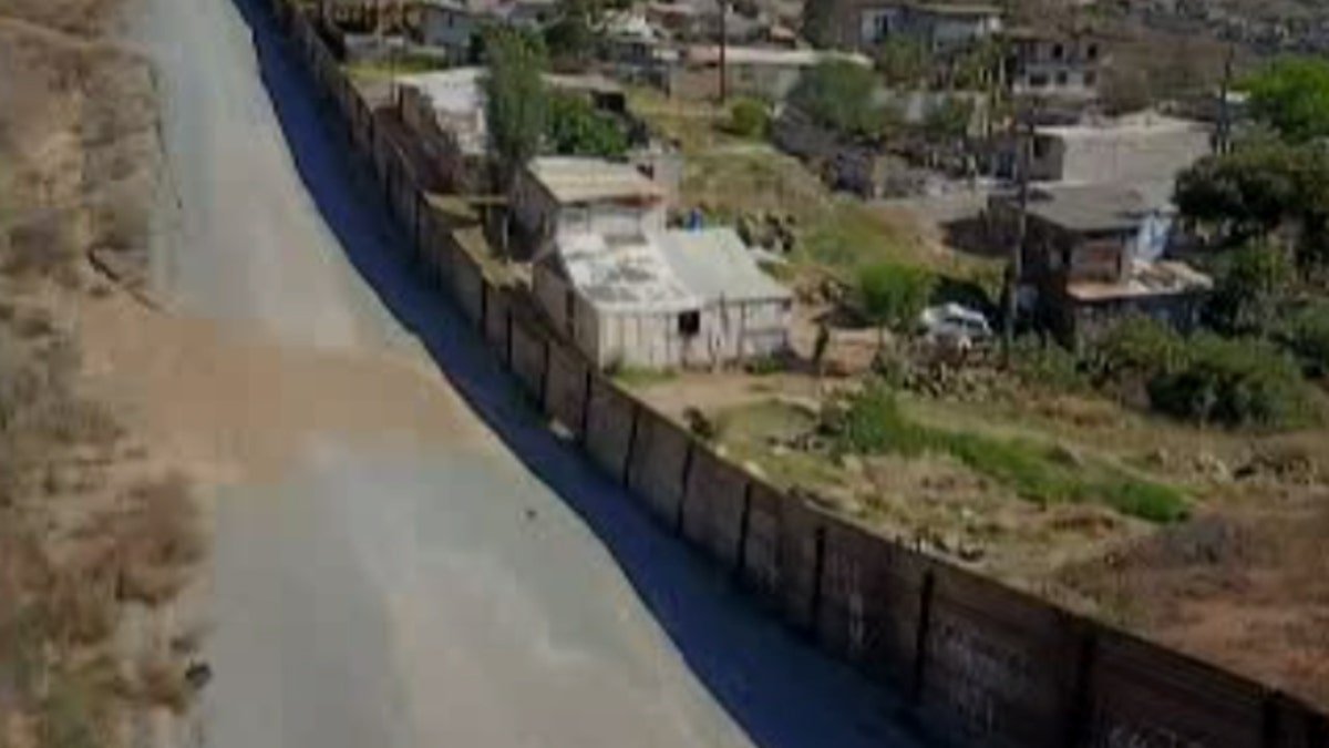 border wall san diego