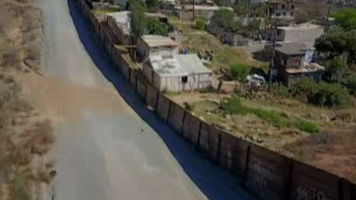 border wall san diego