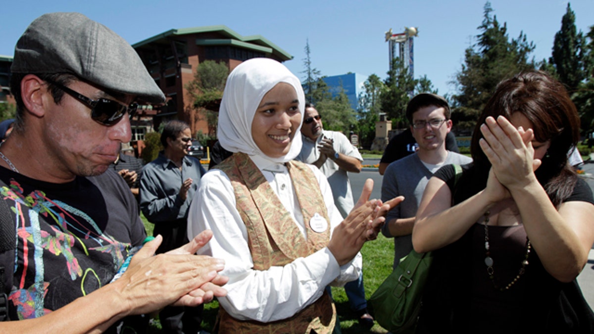 Disneyland Muslim Worker