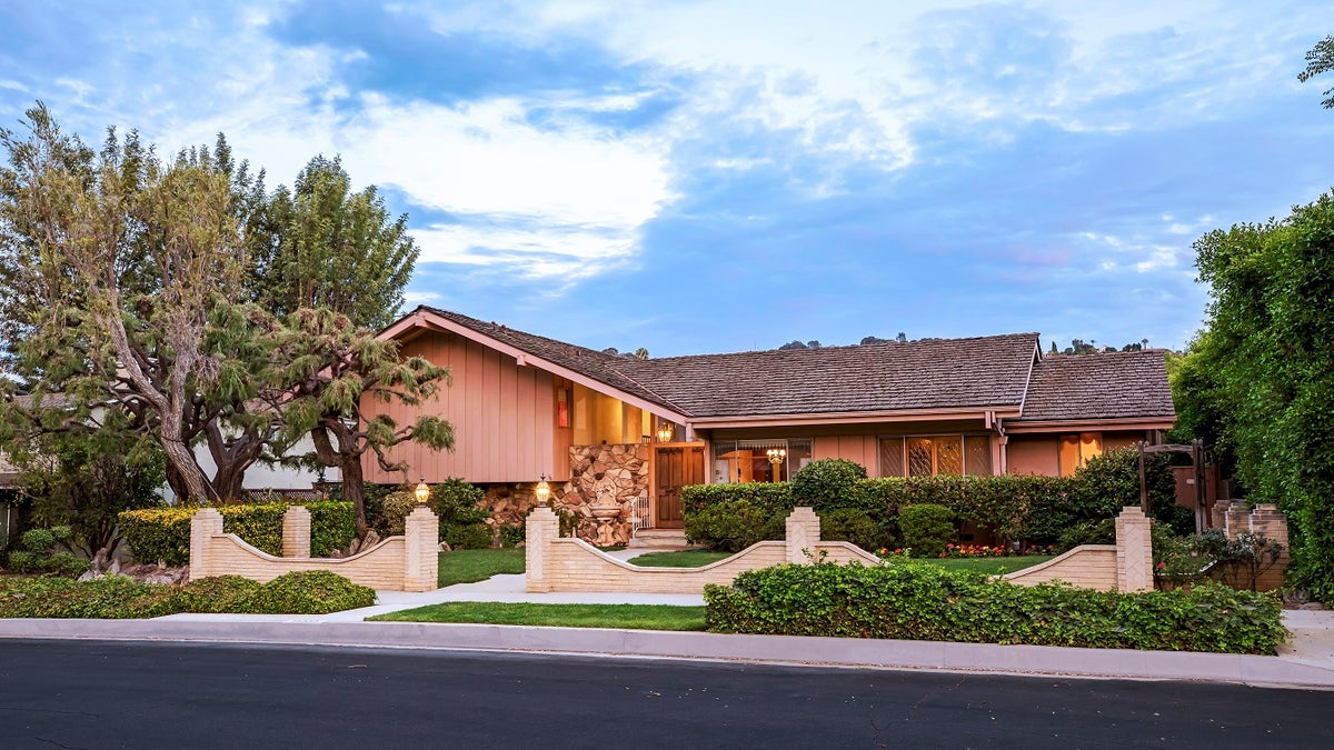 brady bunch house