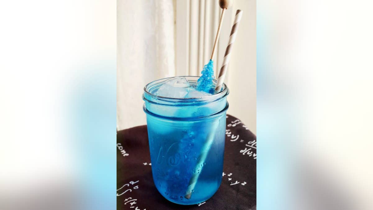 A 'Breaking Bad'-Themed Cocktail to Toast the Series' End | Fox News