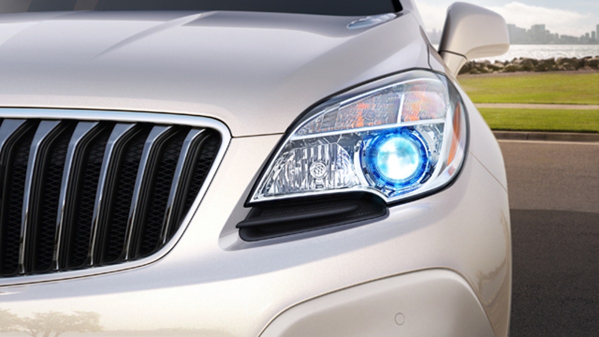 2013 Buick Encore blue-accented projector beam headlamp