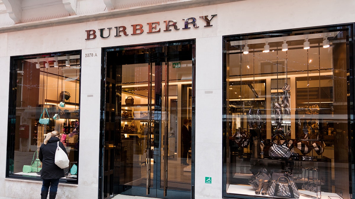 Burberry shop store hamburg