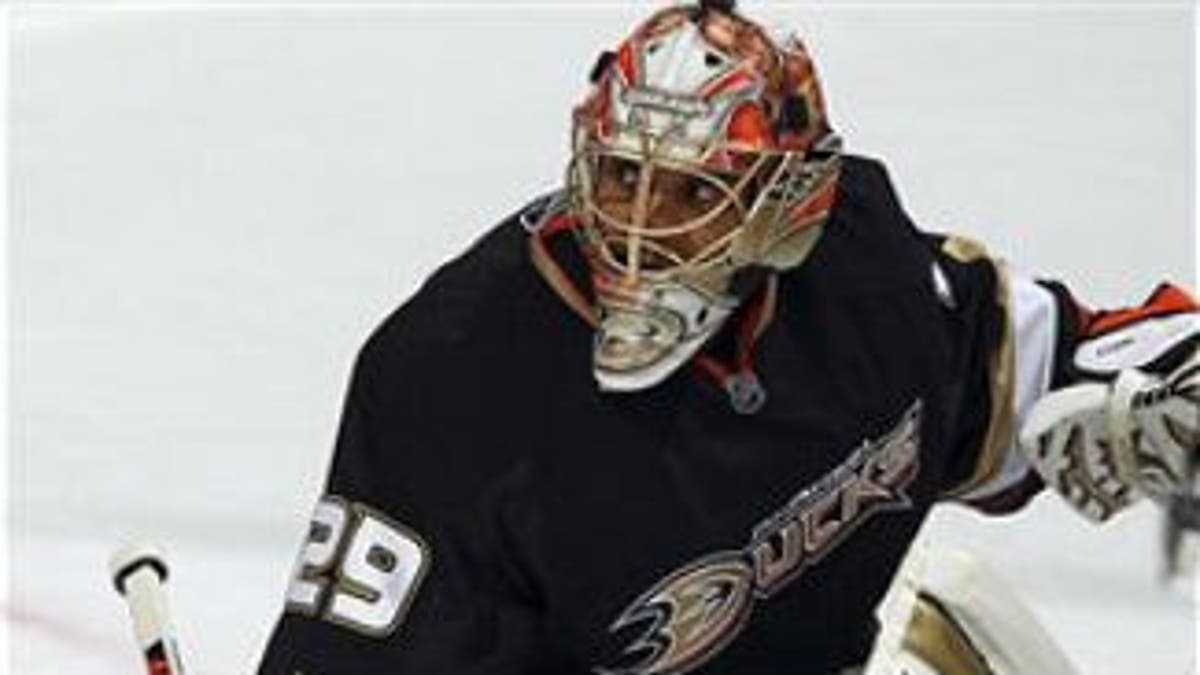 Ibu Carlyle di starter Game 2