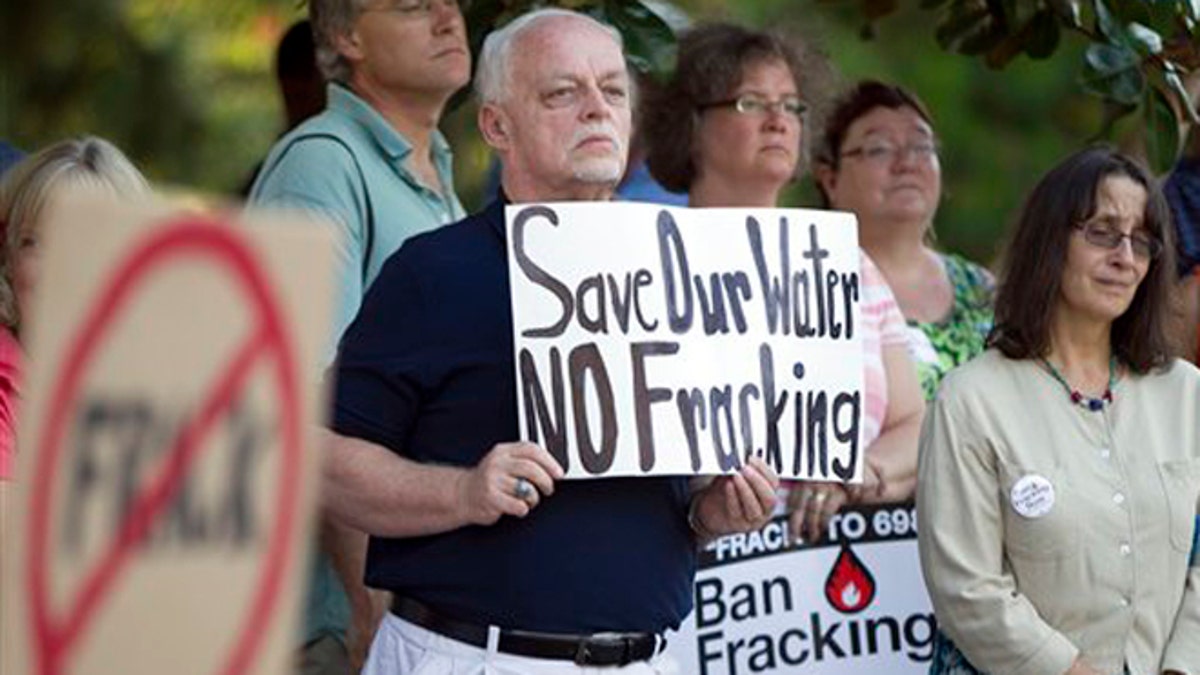 c5b25dd7-Fracking Protest