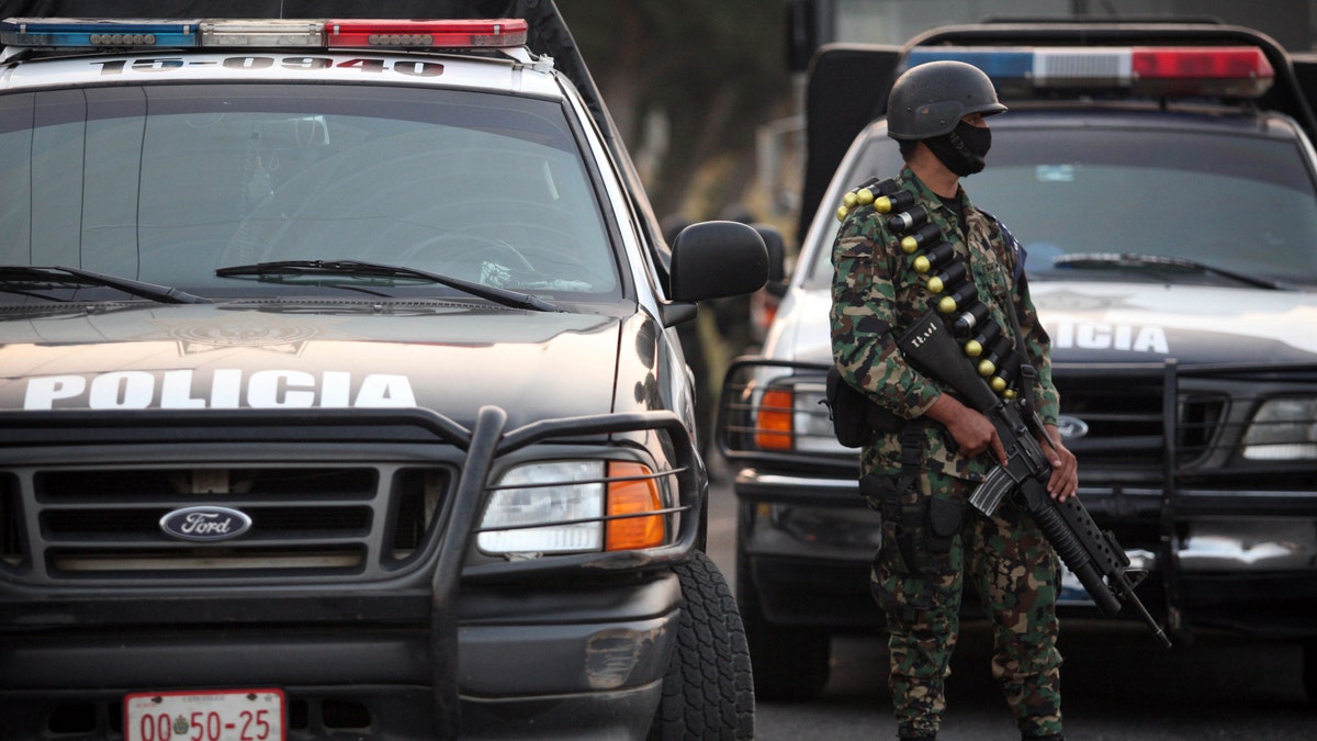 c76a1081-Mexico Police Disbanded