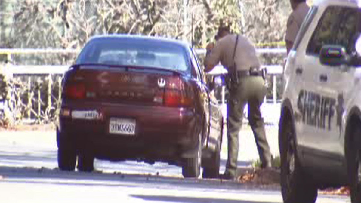 California Escaped inmates car