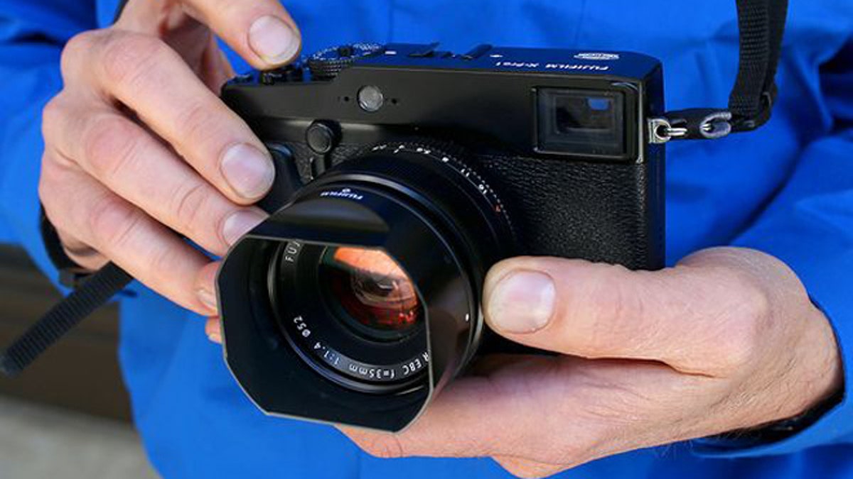The best digital cameras for travelers in 2023, according to National  Geographic