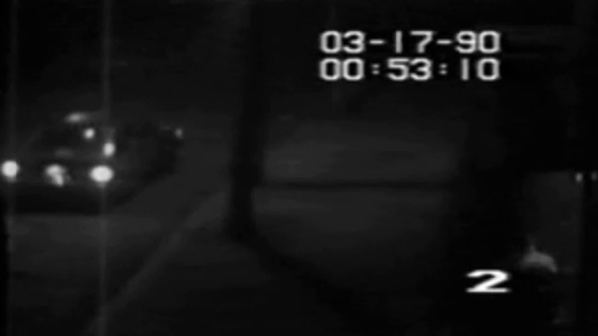 The video footage 24 hours before the Gardner heist, shows an automobile pull up next to a rear entrance of the Museum. The car matches the general description of a vehicle that was reported to have been parked outside the Museum moments prior to the theft on March 18, 1990.