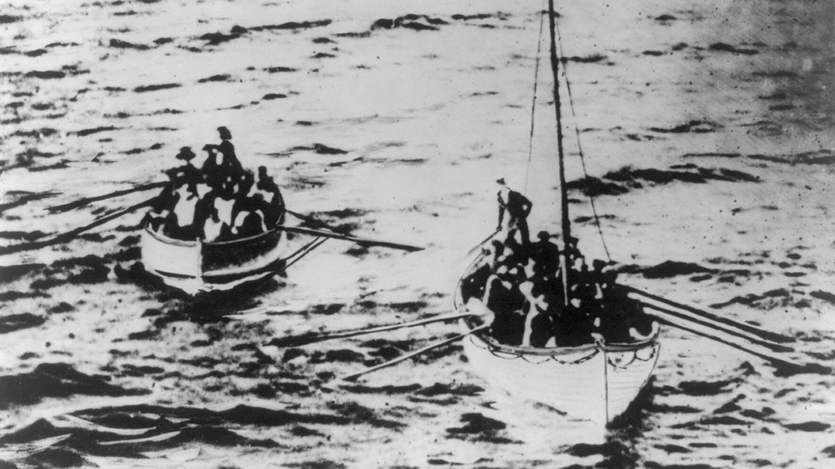 Titanic lifeboats on their way to the Carpathia following the sinking of the Titanic April 15, 1912. The Titanic was considered unsinkable but foundered in frigid Atlantic waters off Newfoundland after striking an iceberg. About 700 passengers survived in lifeboats, but some 1,500 perished in the sinking. REUTERS/George Grantham Bain Collection/Library of Congress/Handout (ATLANTIC OCEAN - Tags: DISASTER MARITIME) FOR EDITORIAL USE ONLY. NOT FOR SALE FOR MARKETING OR ADVERTISING CAMPAIGNS. THIS IMAGE HAS BEEN SUPPLIED BY A THIRD PARTY. IT IS DISTRIBUTED, EXACTLY AS RECEIVED BY REUTERS, AS A SERVICE TO CLIENTS - GM1E84B0ENT01