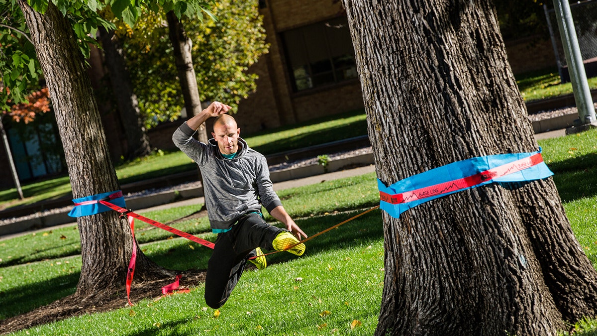 cb0ebe85-slackline