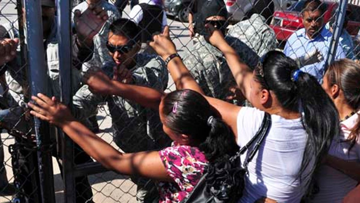 APTOPIX Mexico Prison Fight