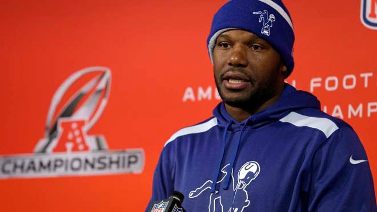 D'Qwell Jackson Assault Football