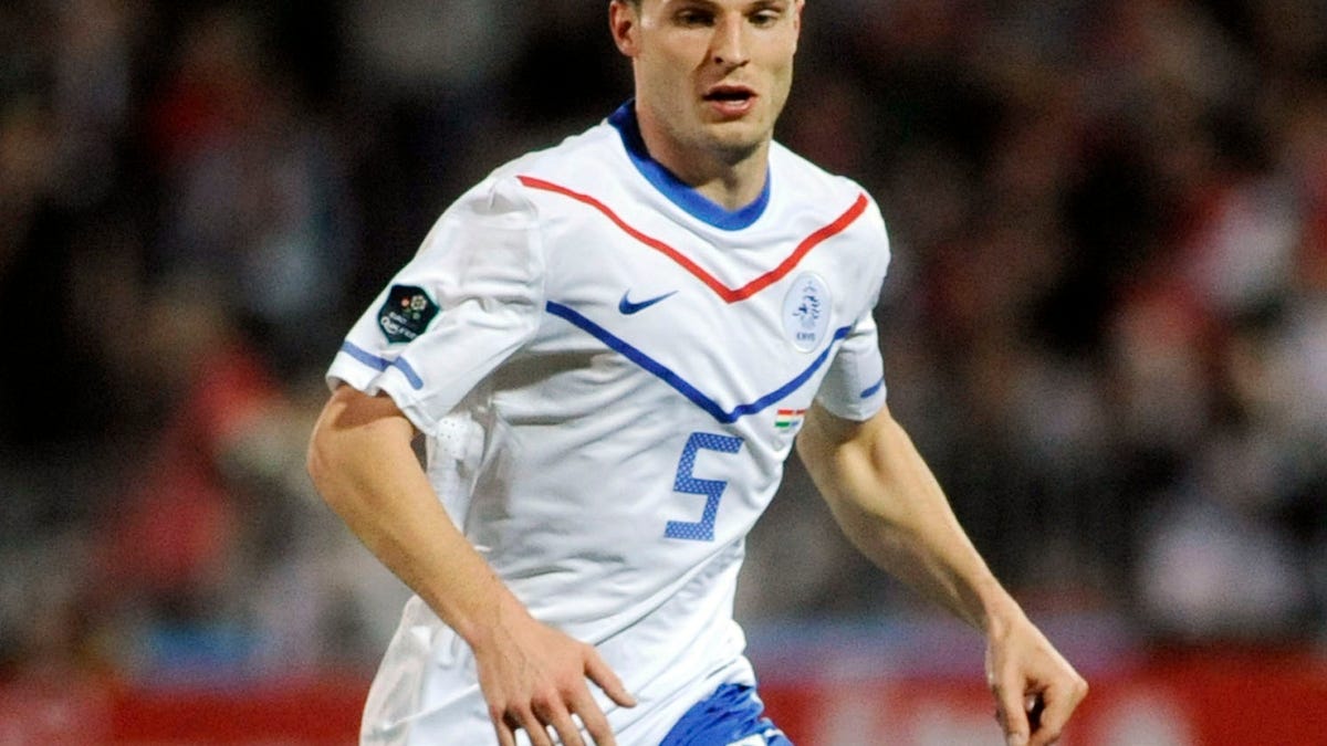 5843a8ce-John Leicester