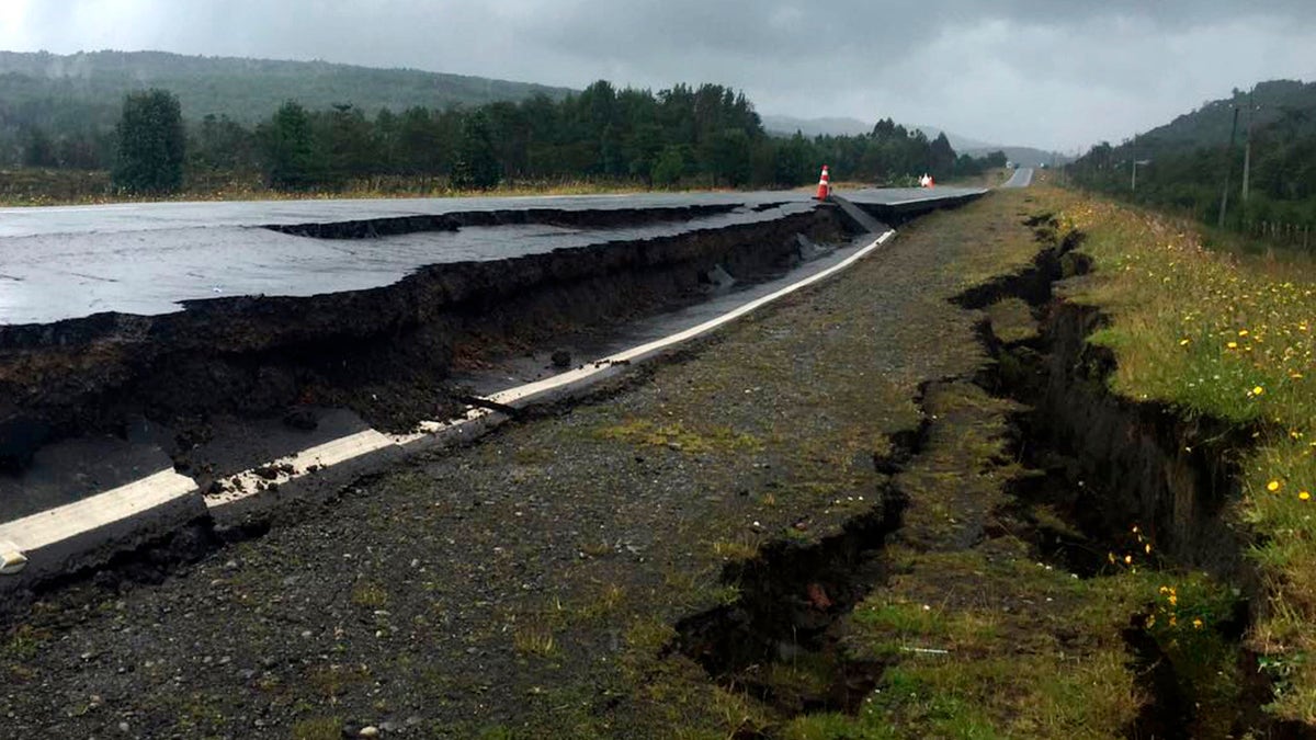 eaedf000-chile quake