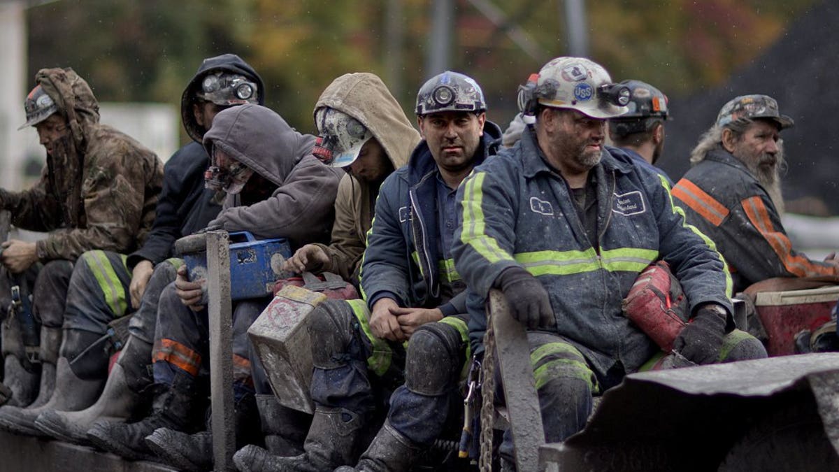 coal-miners-trump