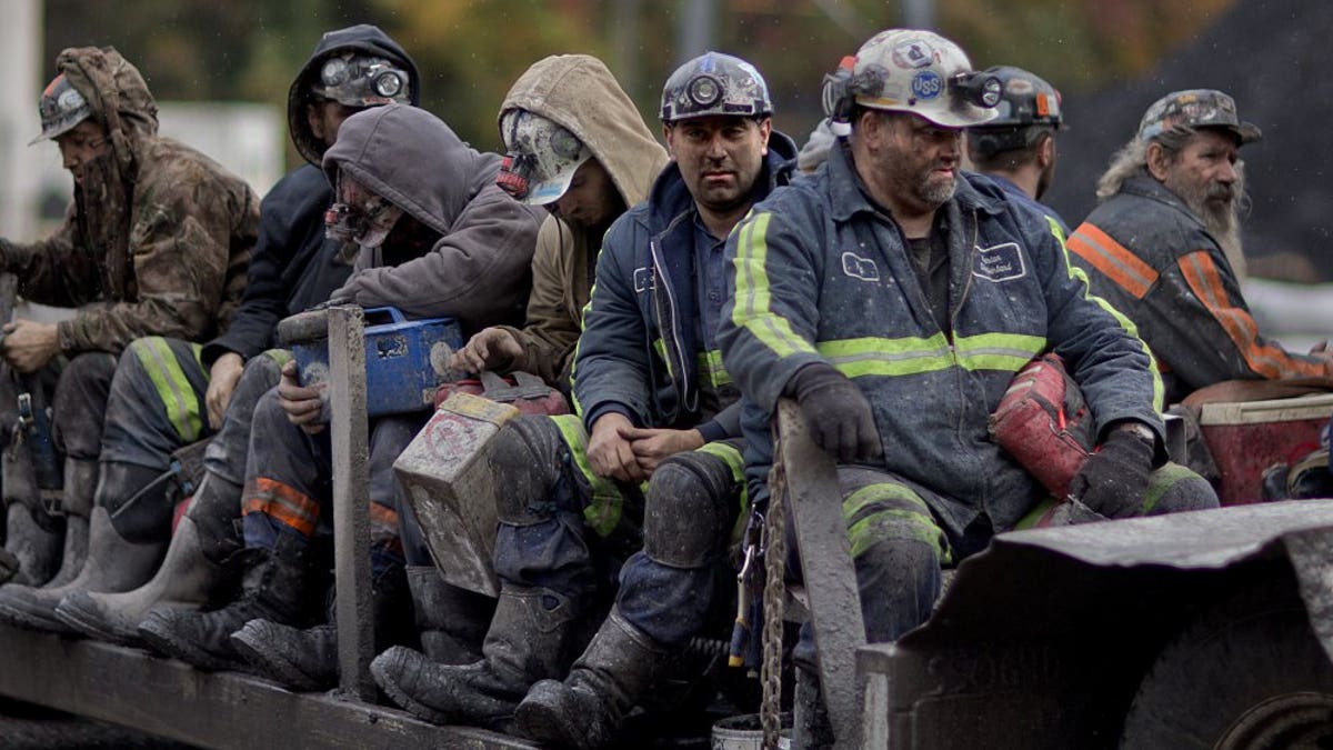 coal-miners-trump