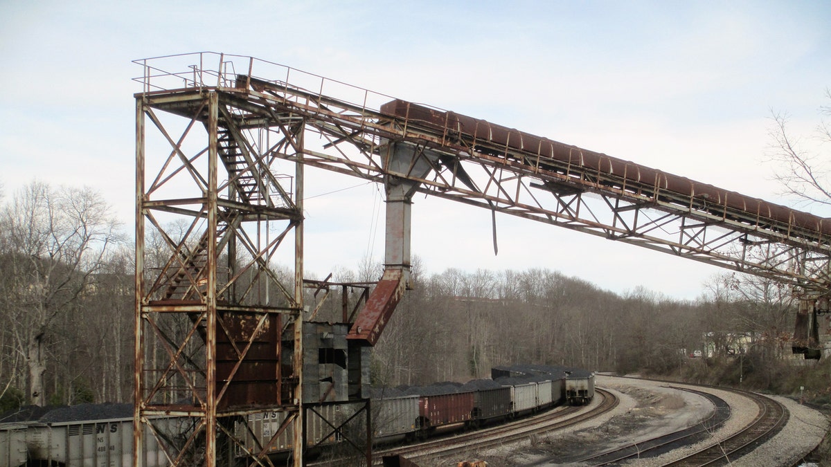 coal train 3