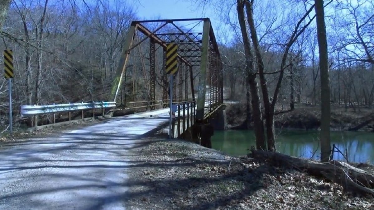 cold case bridge