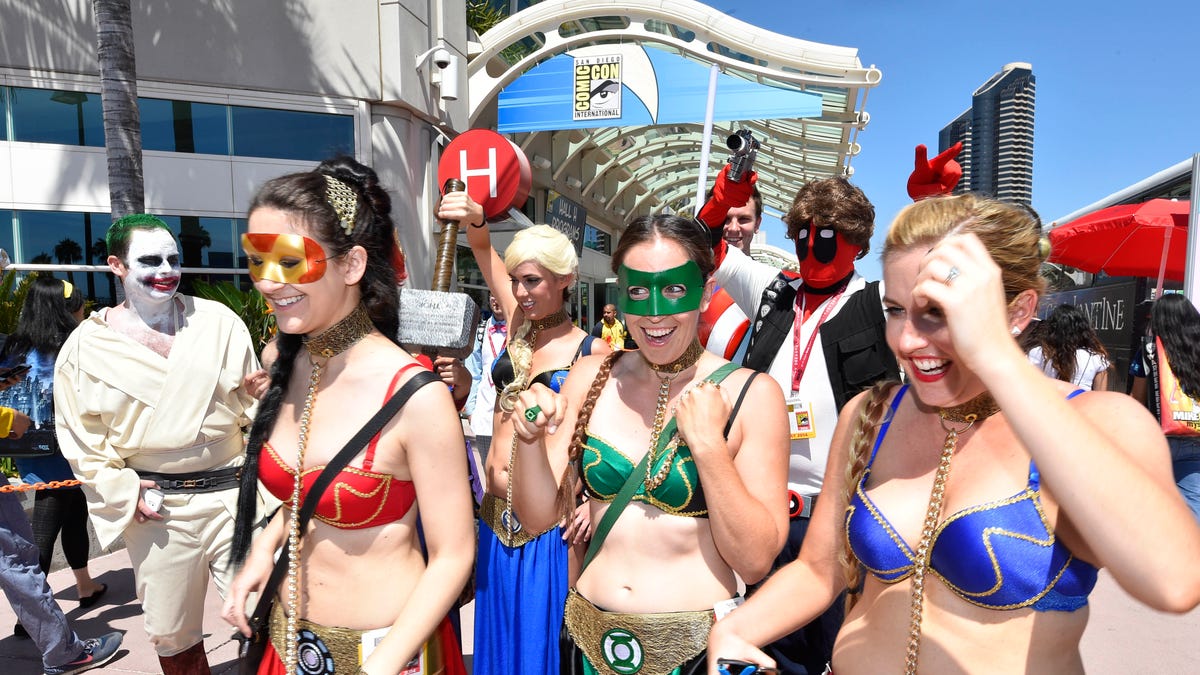 2014 Comic-Con - Atmosphere