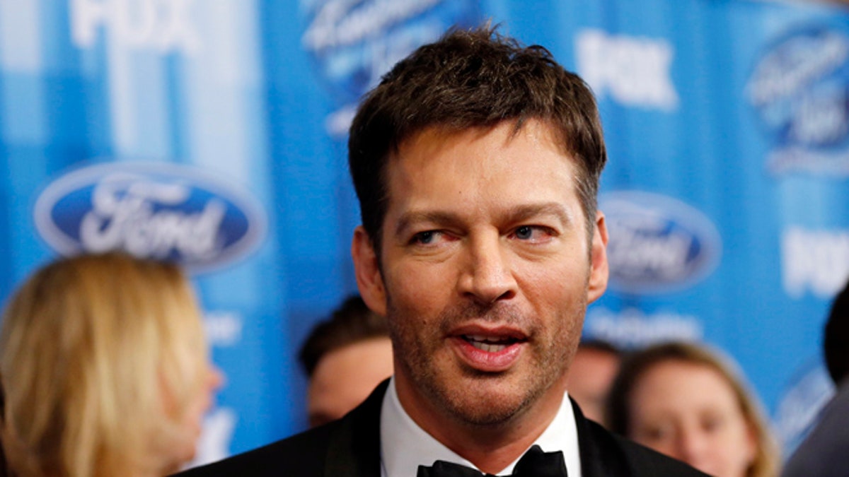 Musician Harry Connick Jr. arrives at the American Idol Grand Finale in Hollywood, California April 7, 2016.  REUTERS/Mario Anzuoni - RTSE389