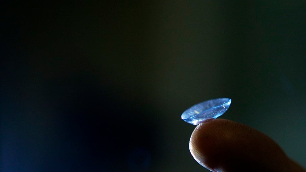 British Doctors Discover 27 Contact Lenses In Woman's Eye Before ...