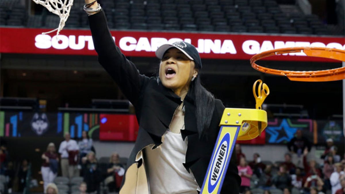 Dawn Staley plans to visit the White House if President Trump invites South  Carolina