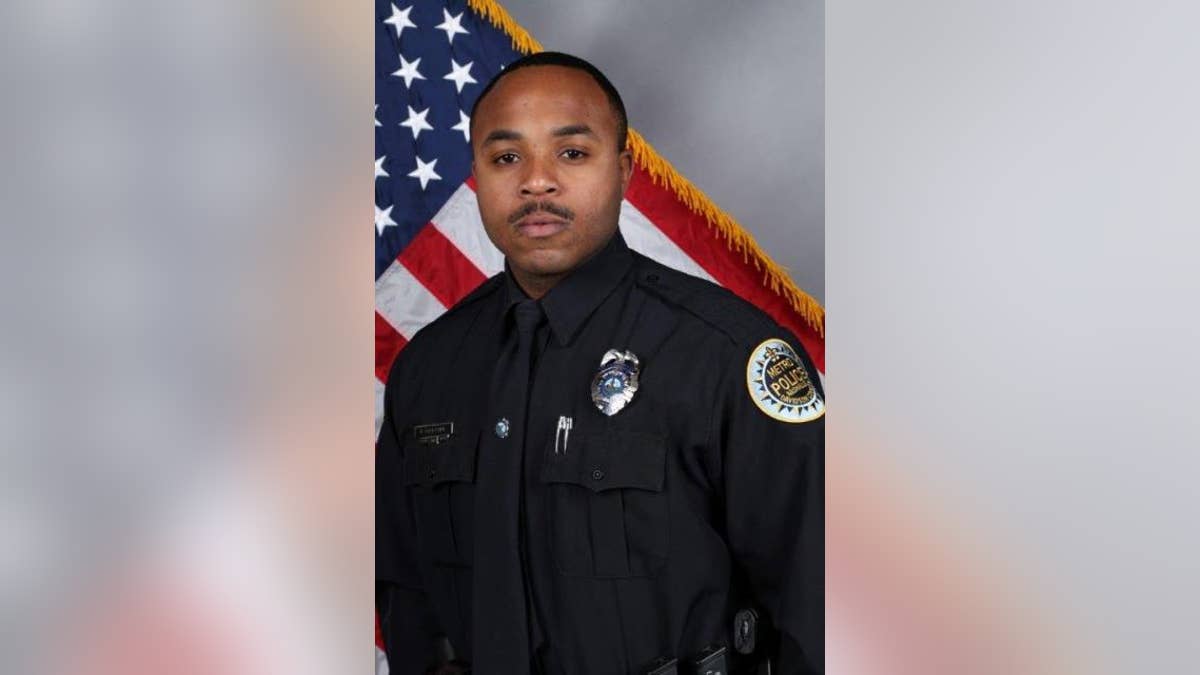 Nashville police officer shot