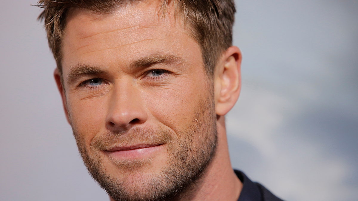 Actor Chris Hemsworth attends the world premiere of 