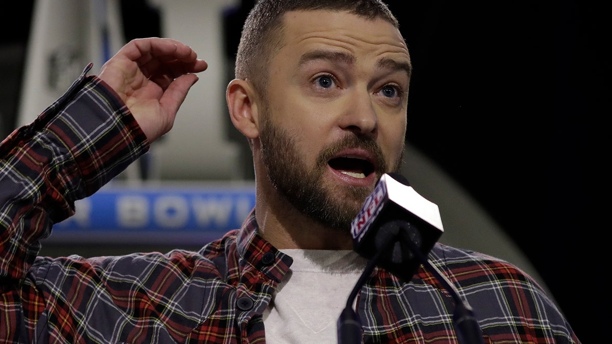 Timberlake also received support from singer Brandi Carlile following his apology.