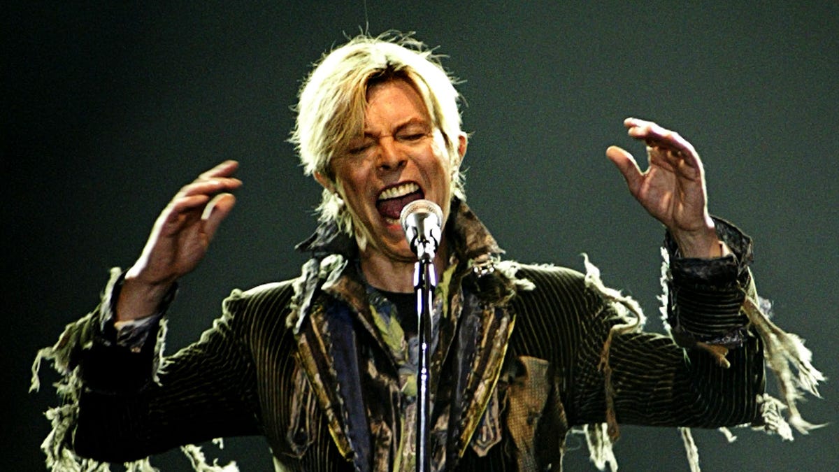 CONCERT BOWIE