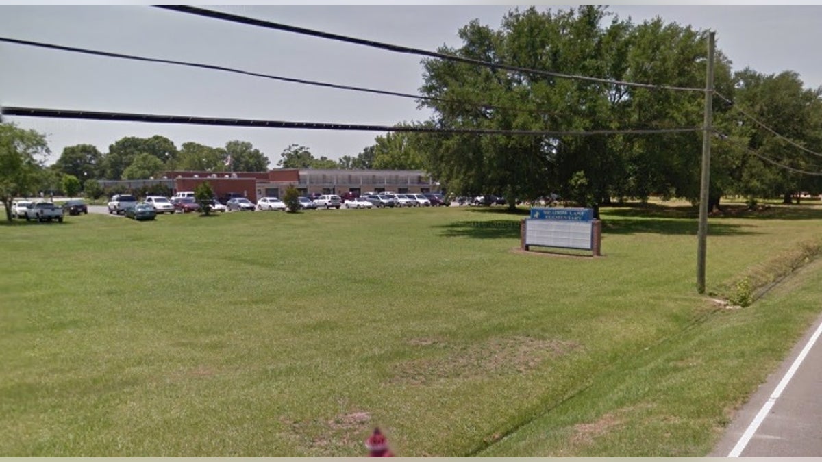 day care bus school 29