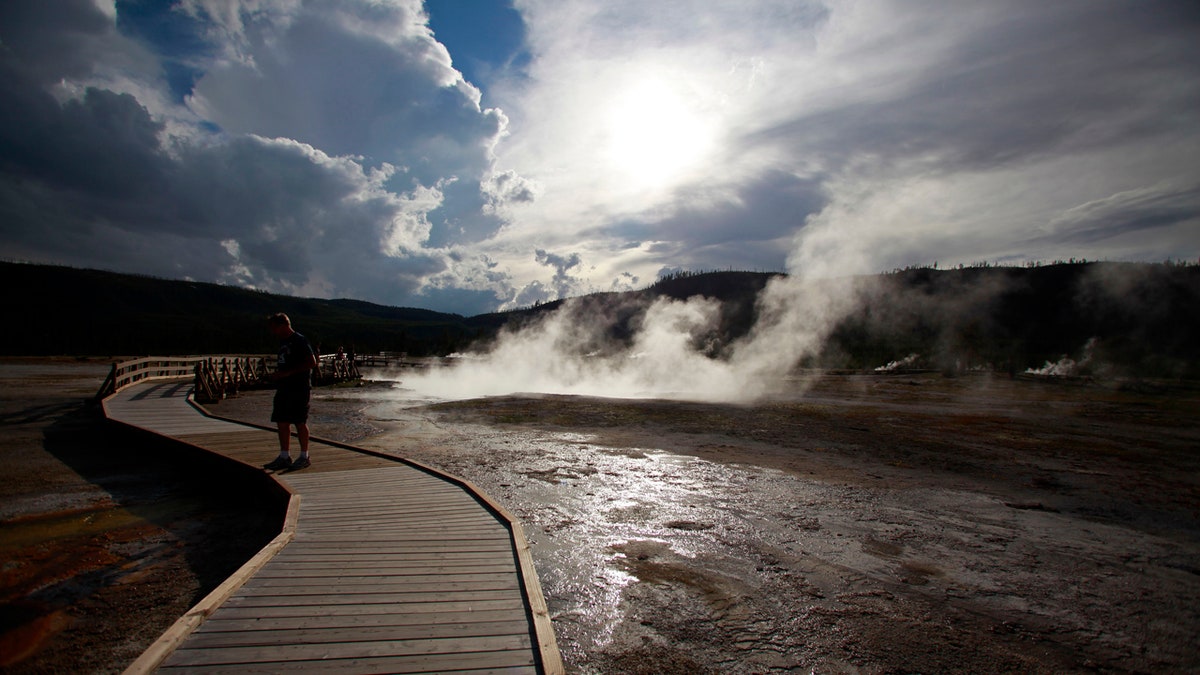 dbc5c143-Yellowstone