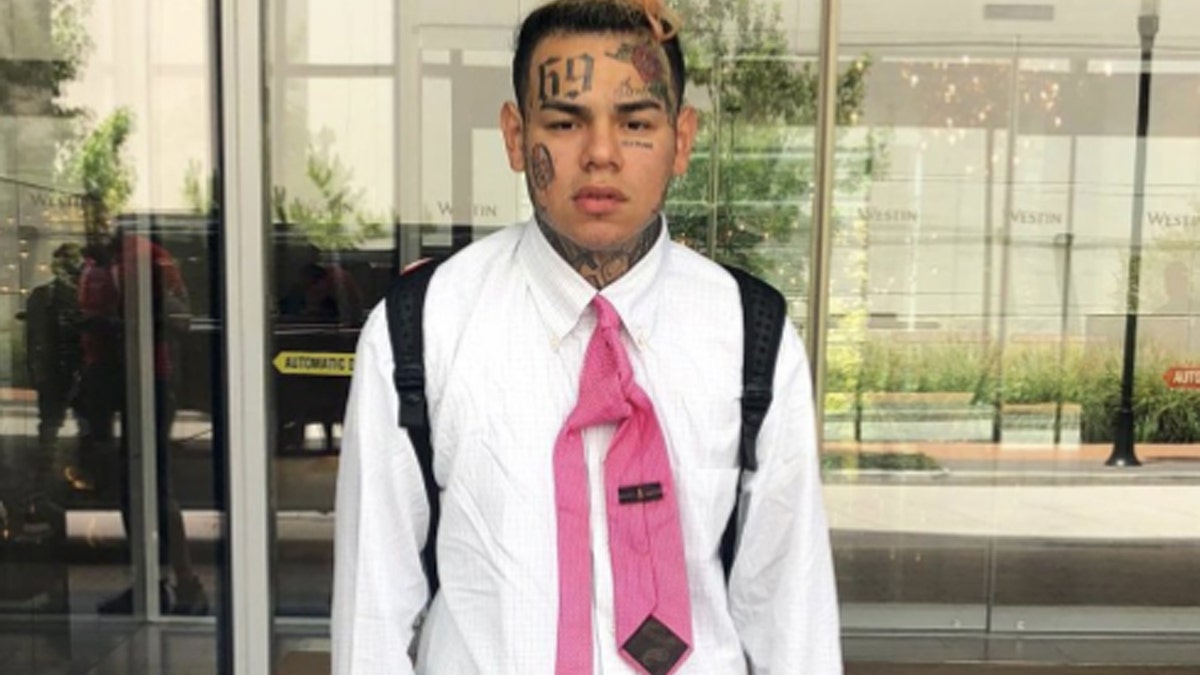 Tekashi 6ix9ine was hanging out at an infamous Queens strip club before he got held up this weekend, The New York Post reported.