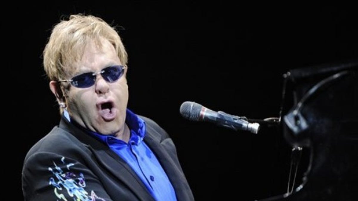 dd6229c4-Slovakia Music Elton John