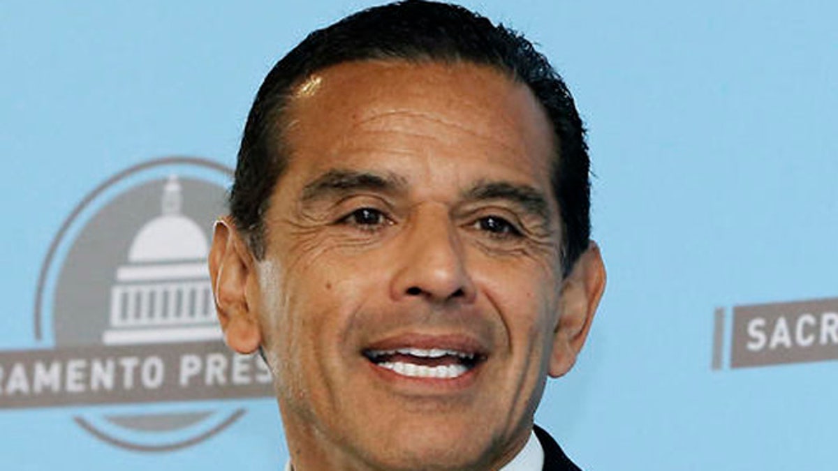 ddb7fc54-California Governor